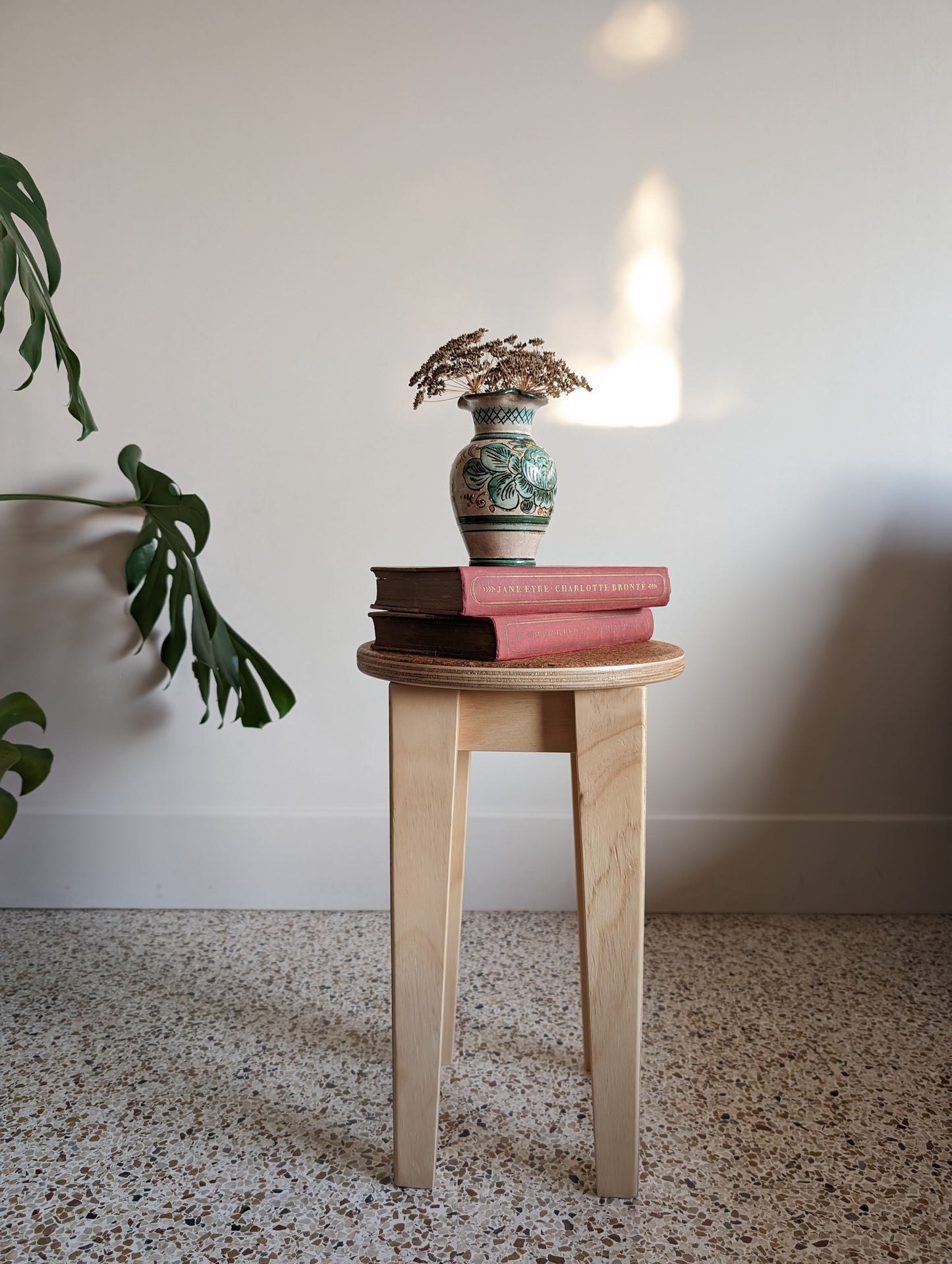 The stool in plywood