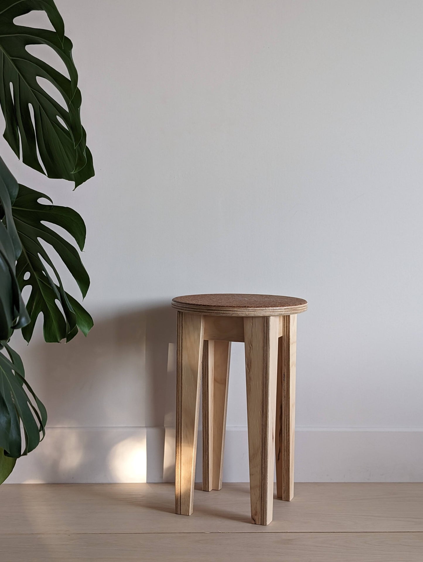 The stool in plywood